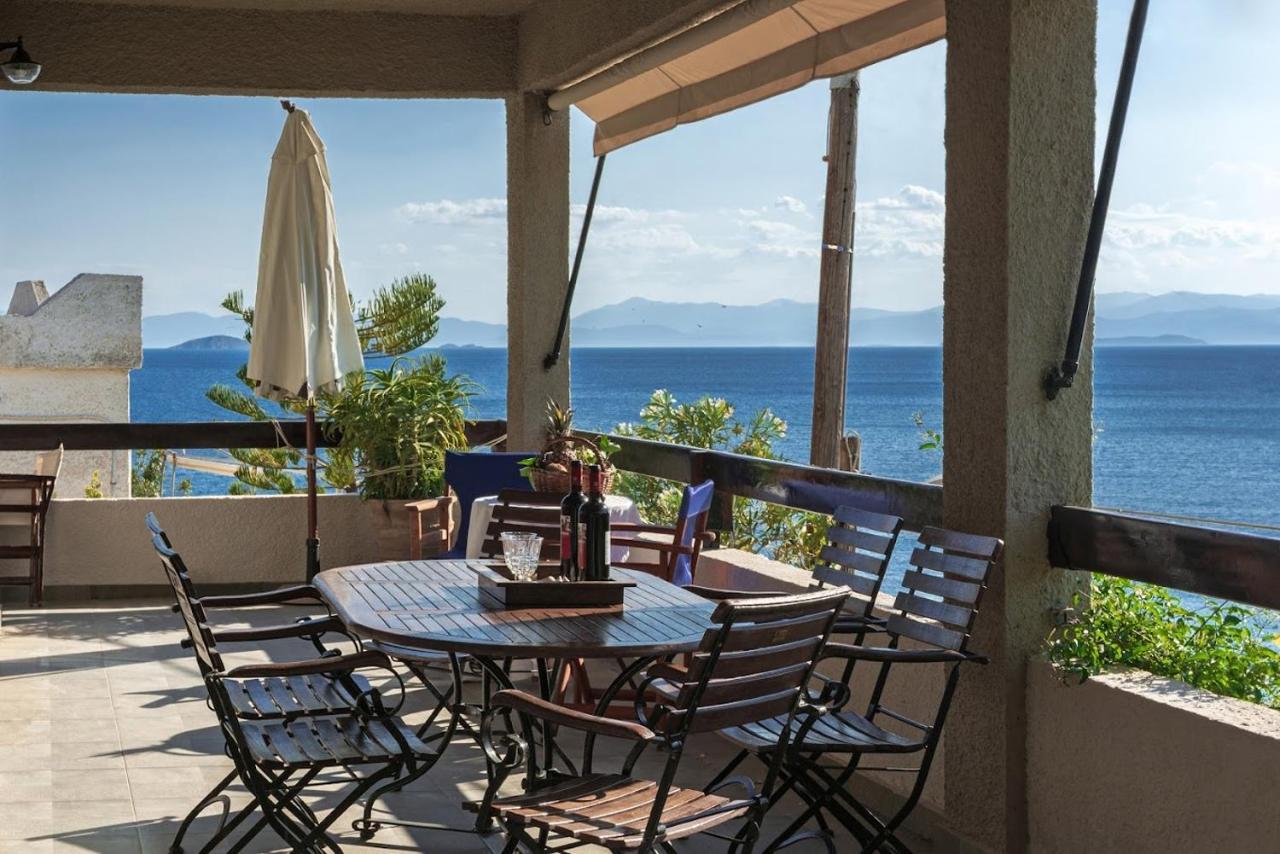 Saronic Seafront Villa Salamís Eksteriør billede