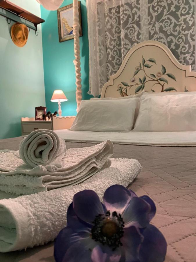 Saronic Seafront Villa Salamís Eksteriør billede