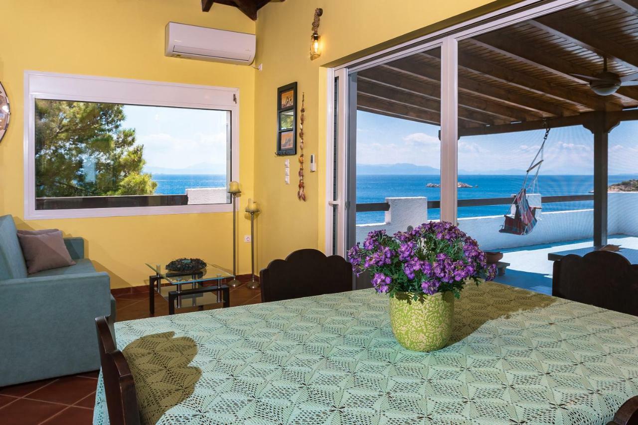 Saronic Seafront Villa Salamís Eksteriør billede