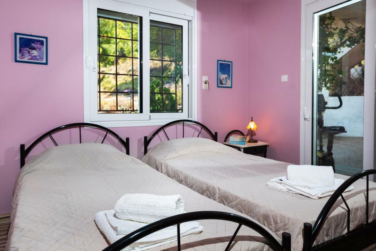 Saronic Seafront Villa Salamís Eksteriør billede