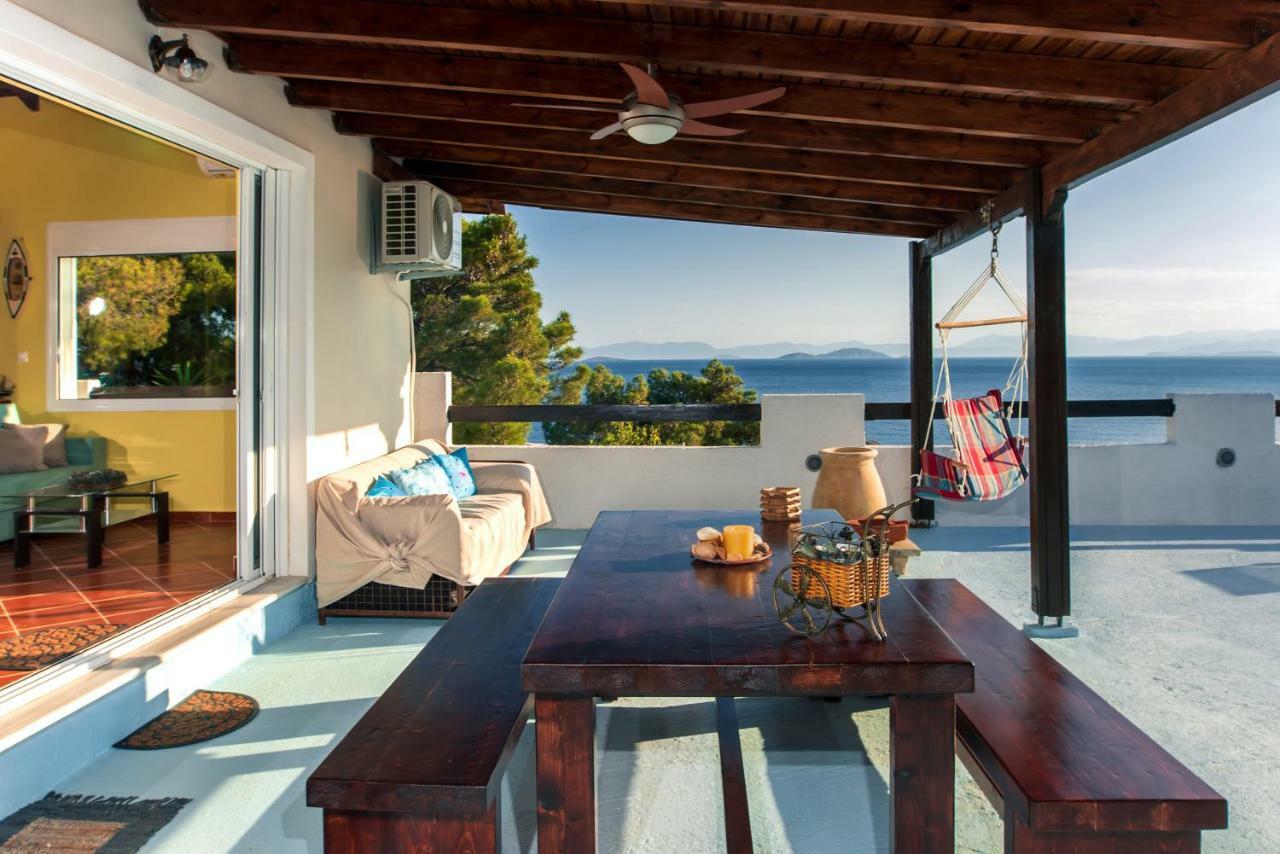 Saronic Seafront Villa Salamís Eksteriør billede