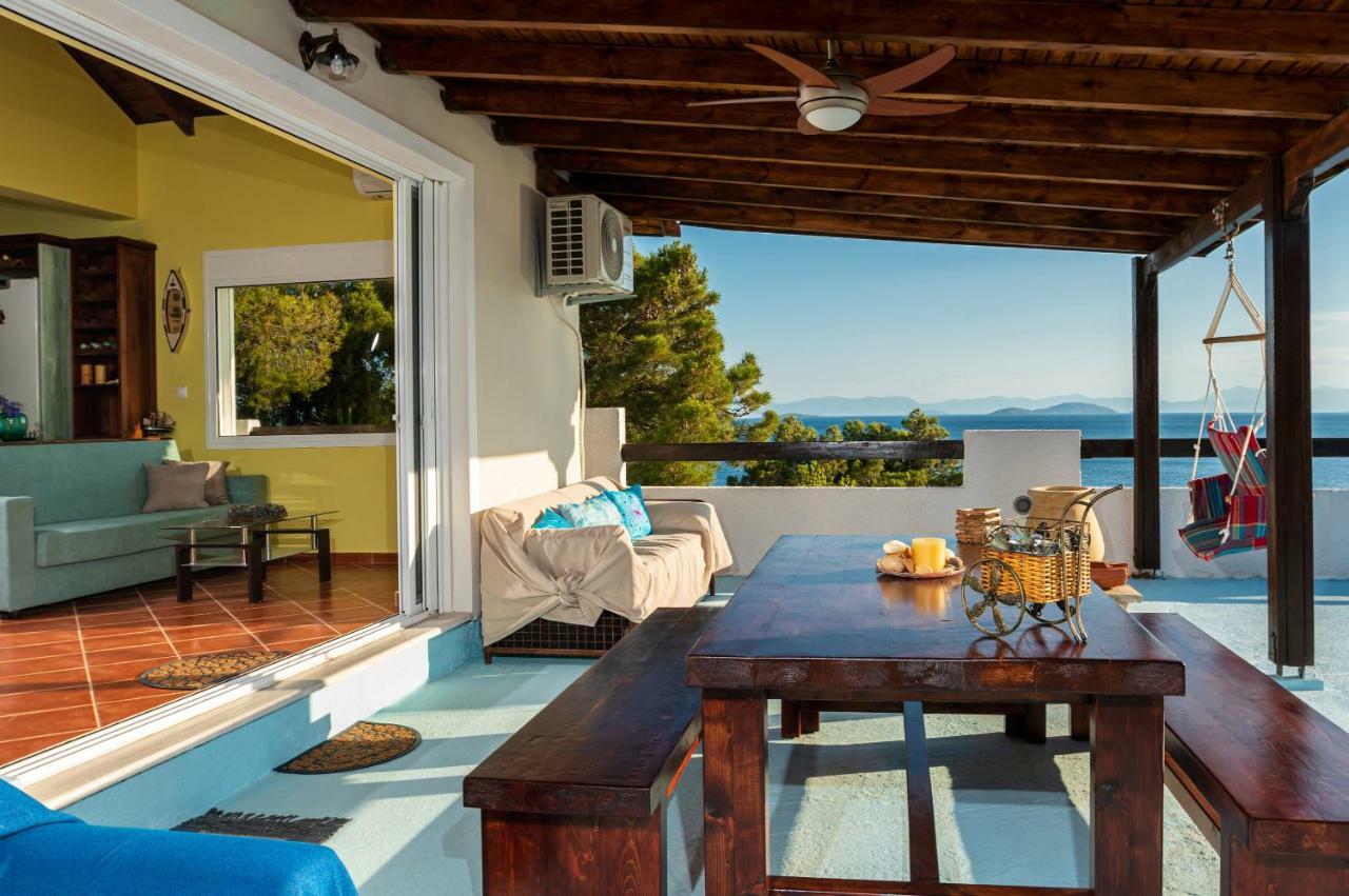 Saronic Seafront Villa Salamís Eksteriør billede